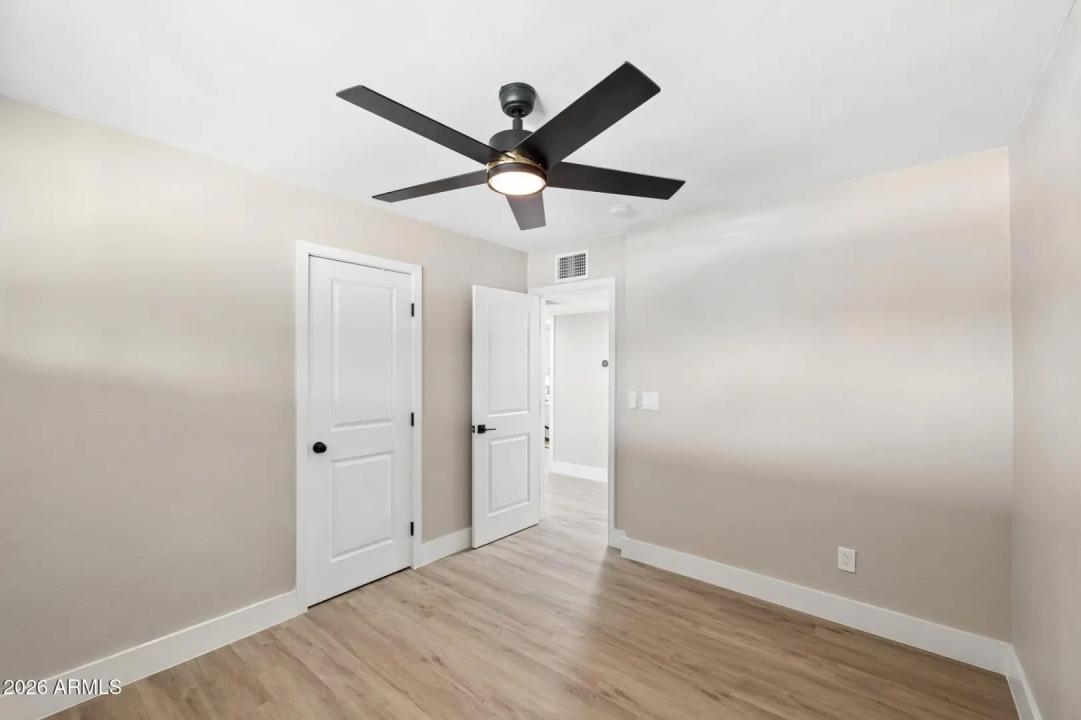 Real Estate Picture 22