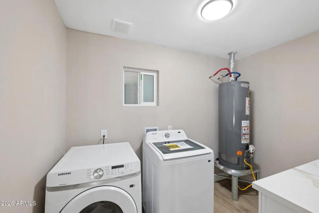 Real Estate Picture 13