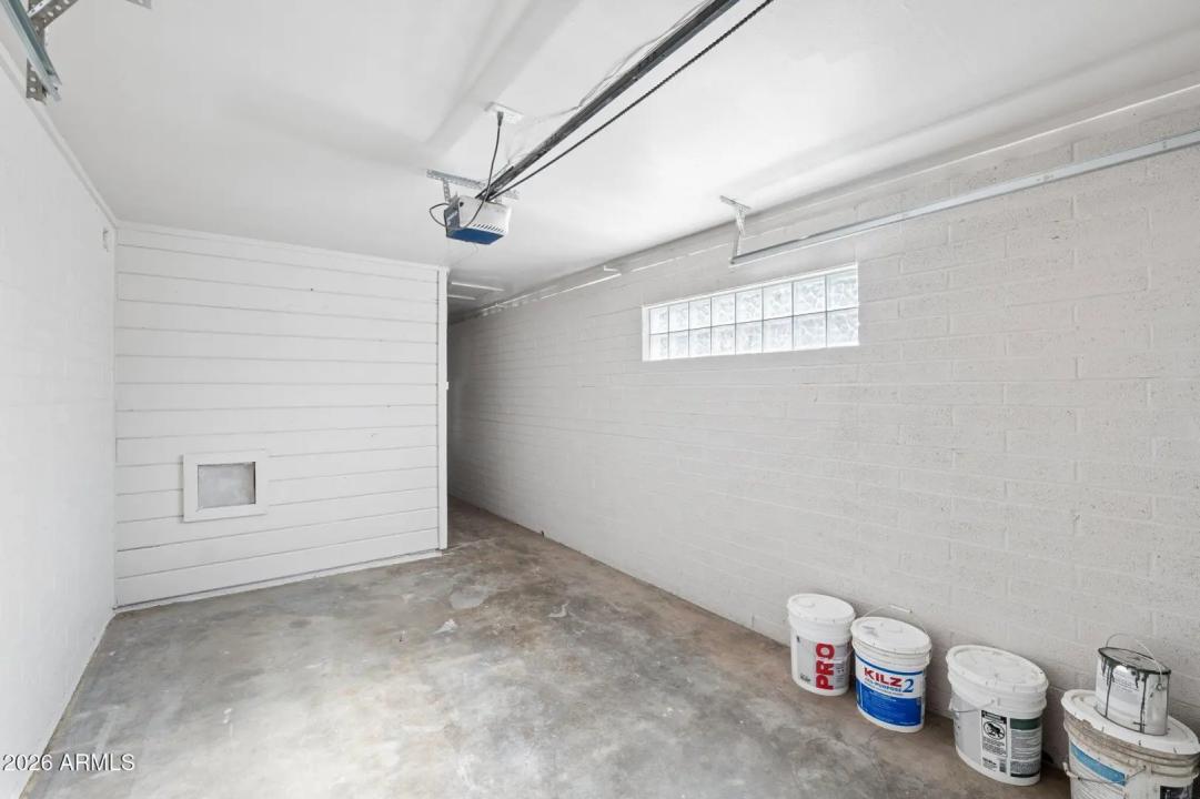 Real Estate Picture 25