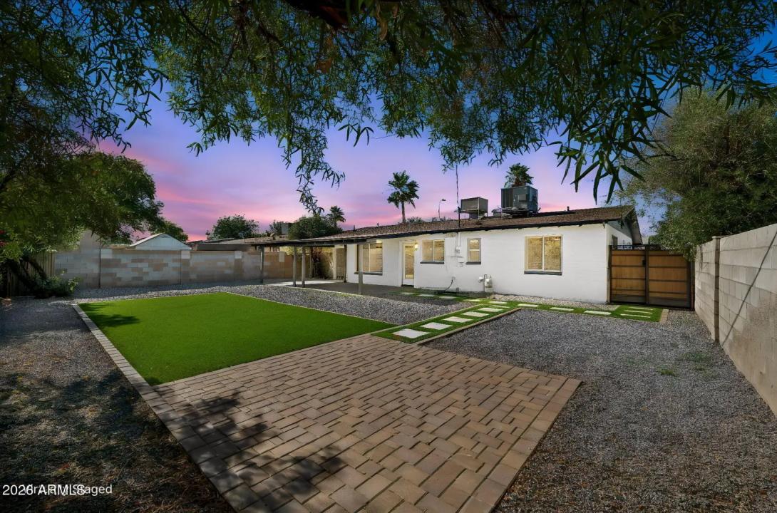 Real Estate Picture 29