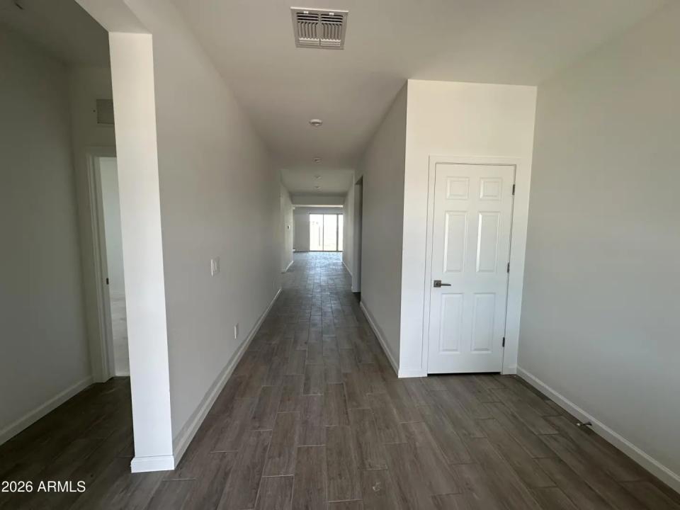 Real Estate Picture 3