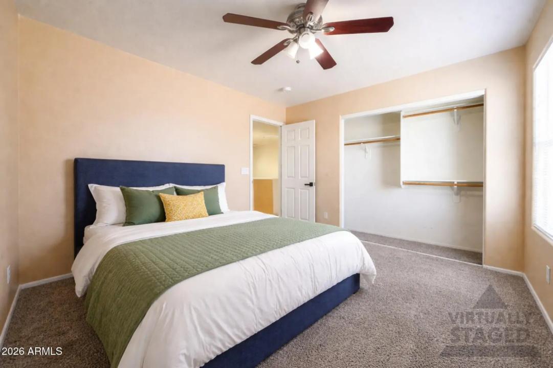 Real Estate Picture 14