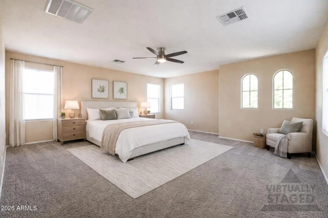 Real Estate Picture 11