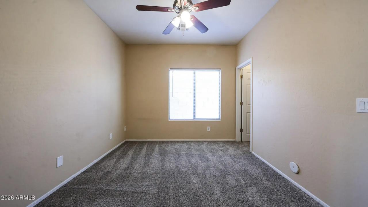 Real Estate Picture 6