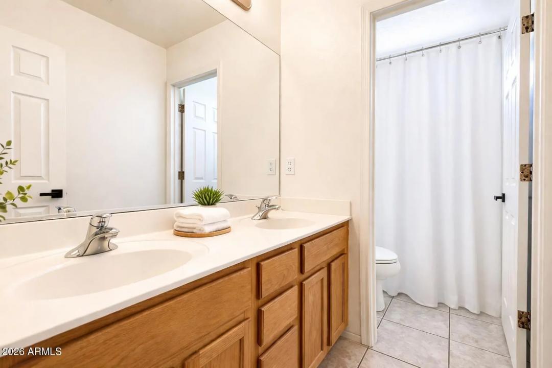 Real Estate Picture 15