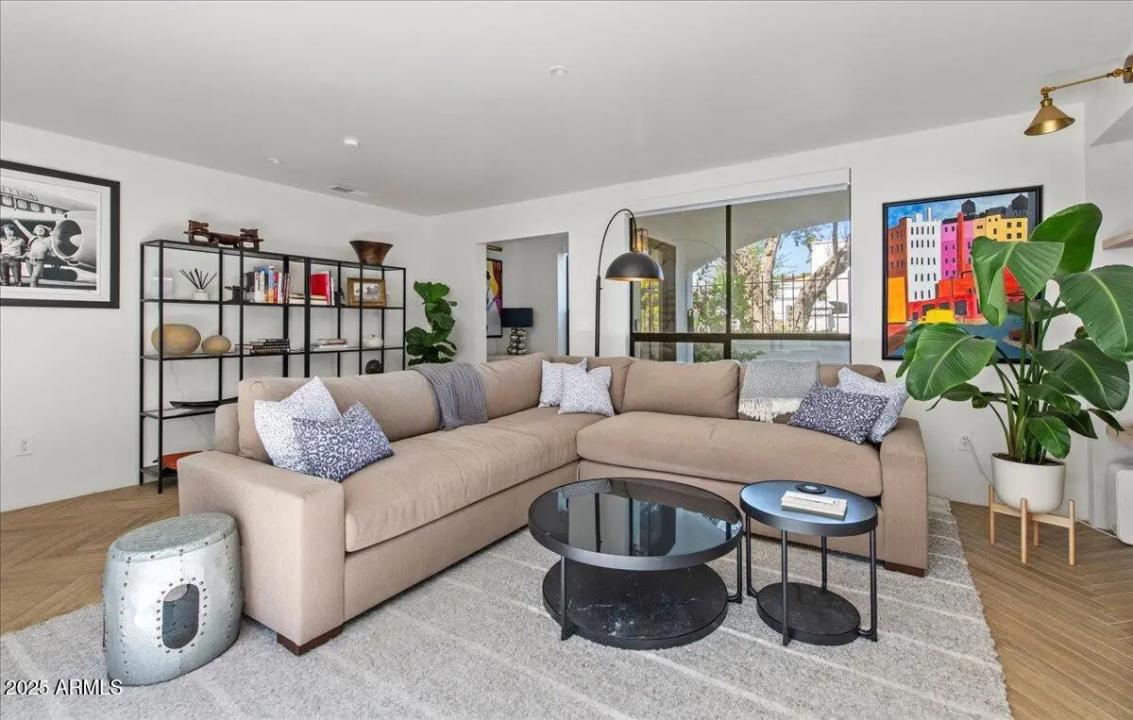 Real Estate Picture 27