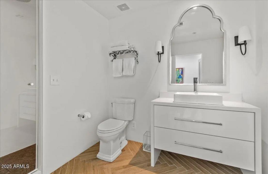 Real Estate Picture 29