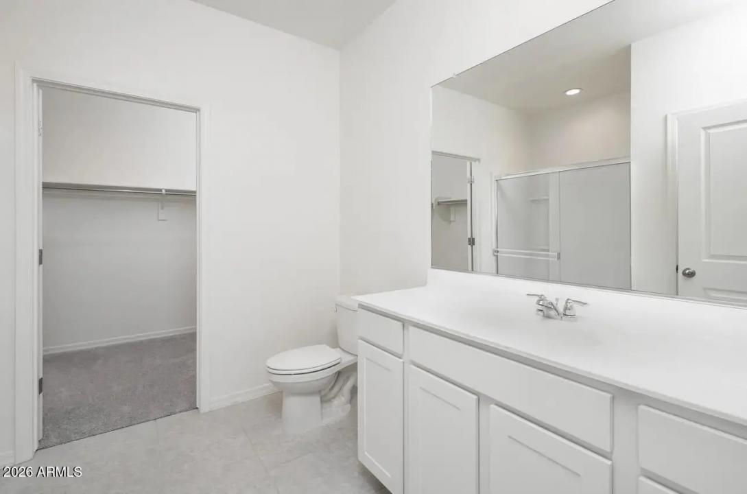 Real Estate Picture 5
