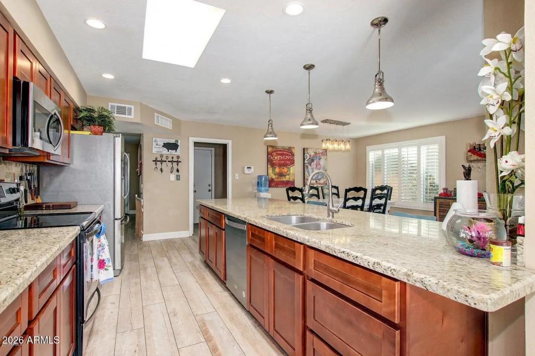 Real Estate Picture 2