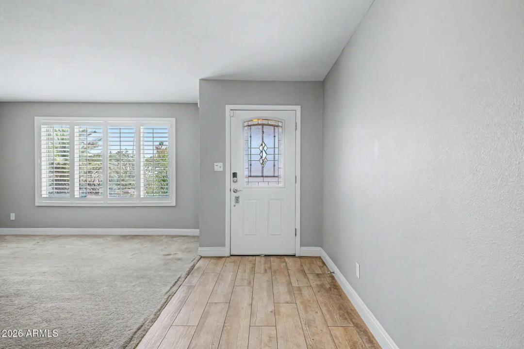 Real Estate Picture 5