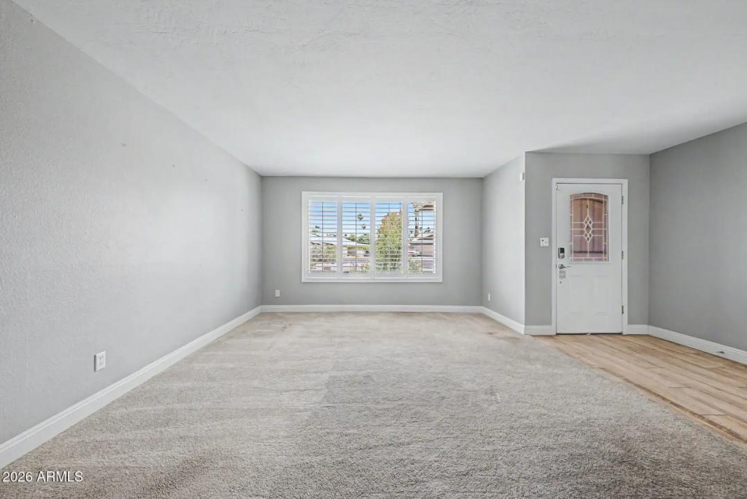 Real Estate Picture 6