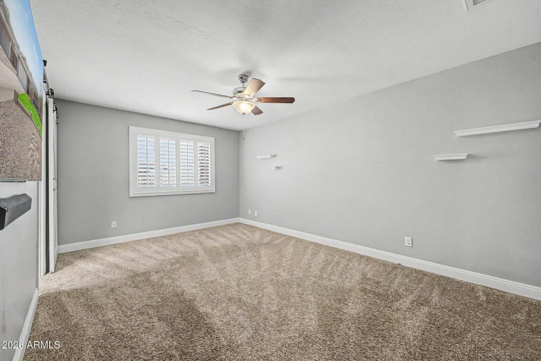 Real Estate Picture 19