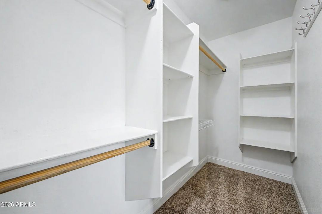 Real Estate Picture 23