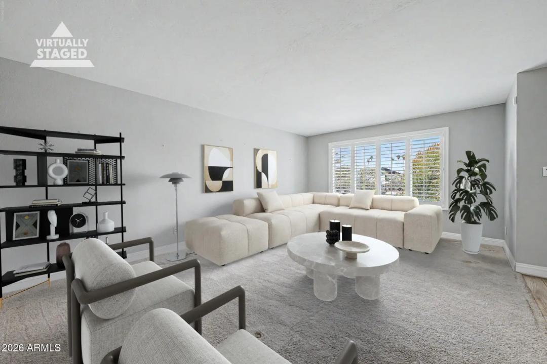 Real Estate Picture 7