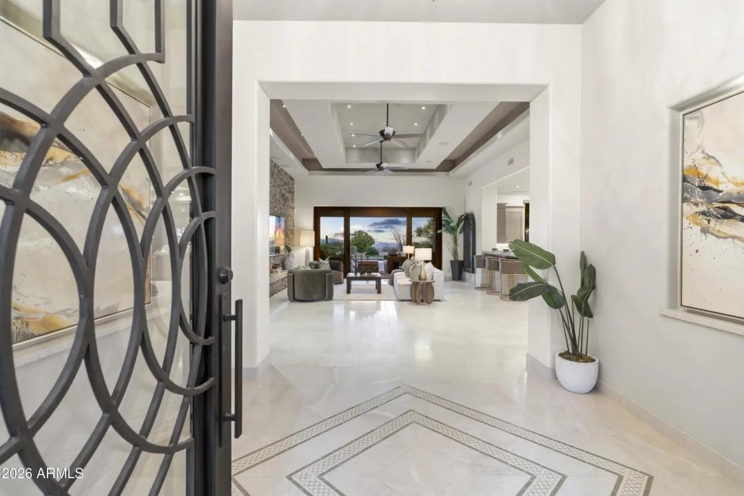 Real Estate Picture 7