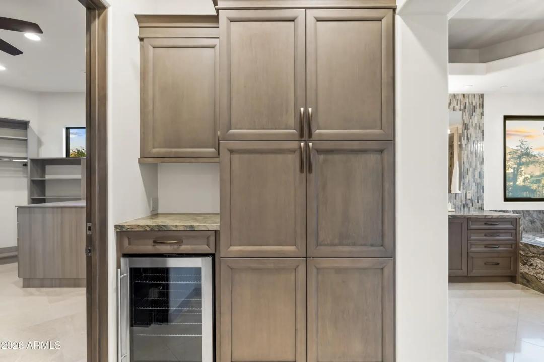 Real Estate Picture 30