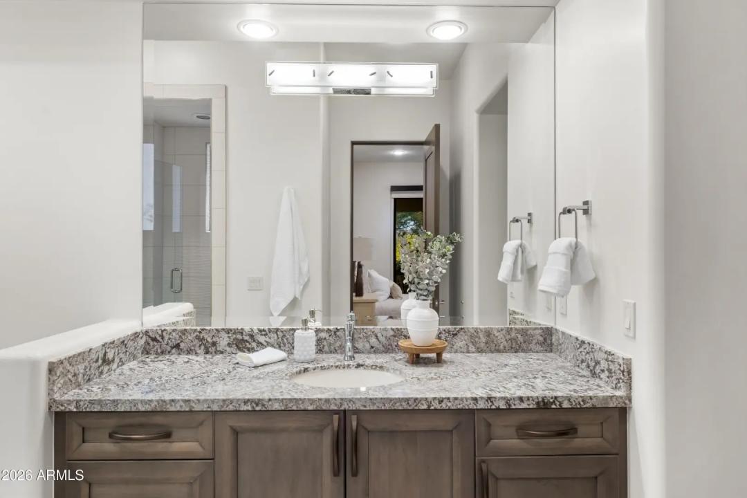 Real Estate Picture 39