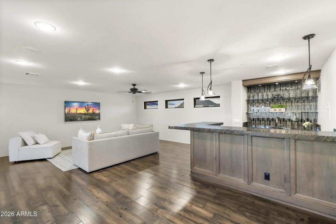 Real Estate Picture 46