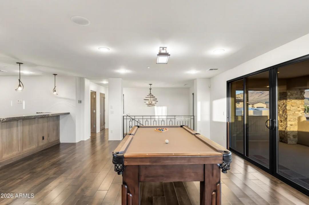 Real Estate Picture 50
