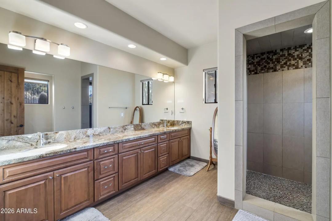 Real Estate Picture 69