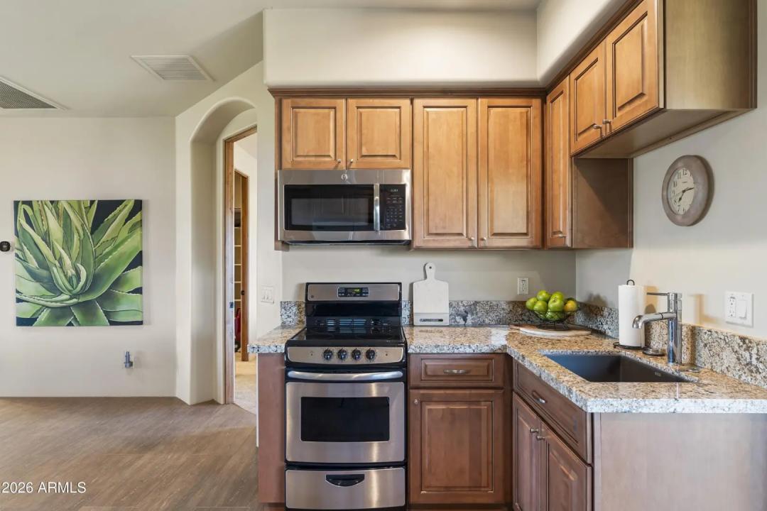 Real Estate Picture 75