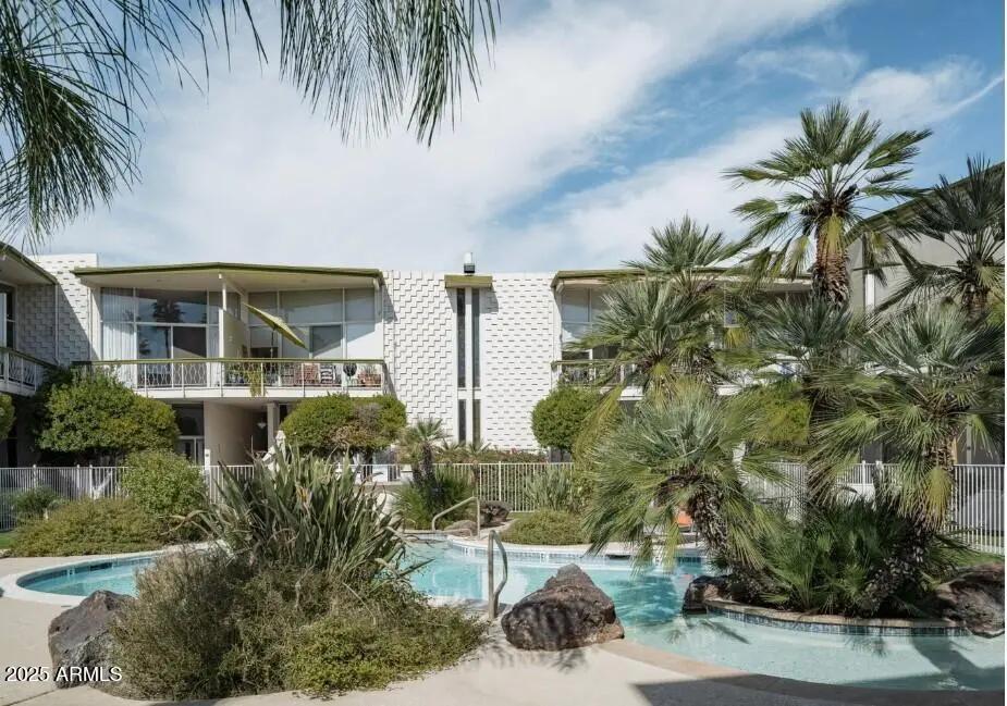 Real Estate Picture 6