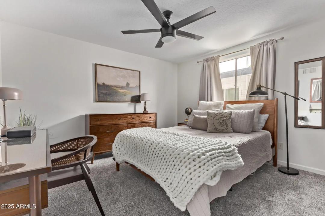 Real Estate Picture 21