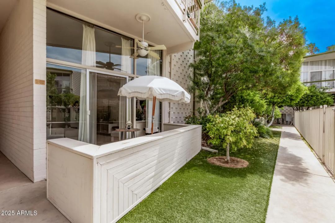 Real Estate Picture 10