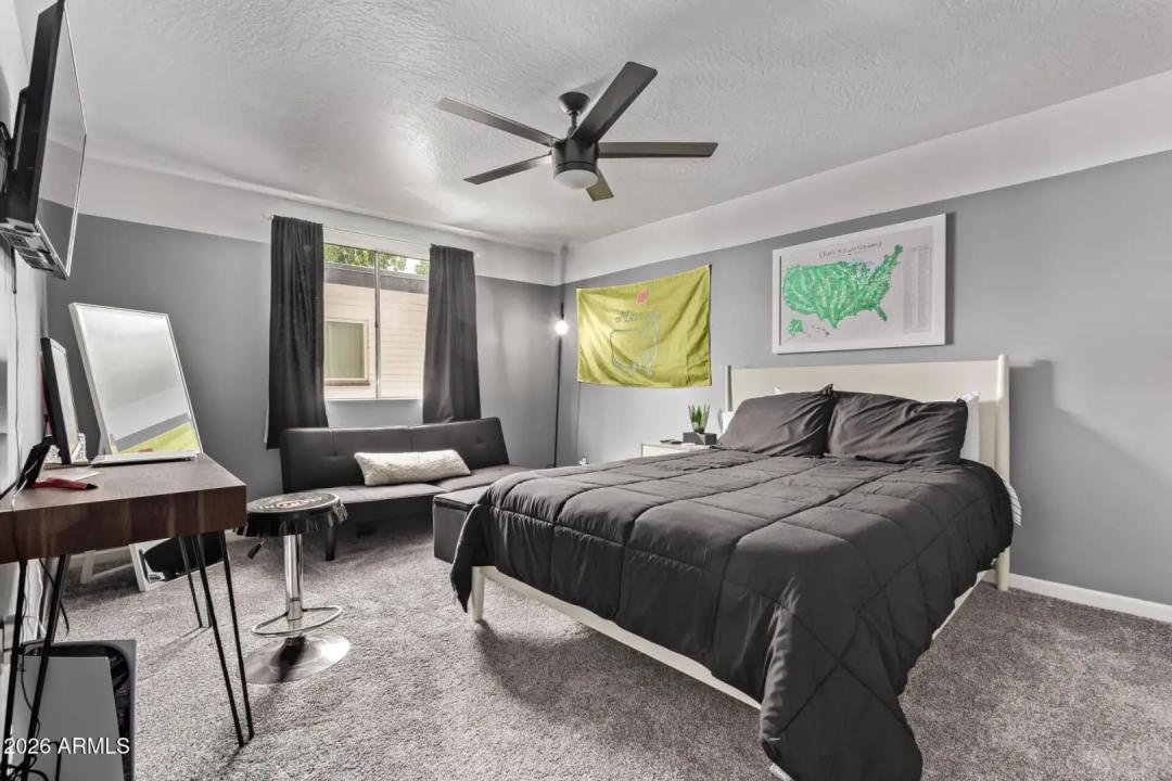 Real Estate Picture 22