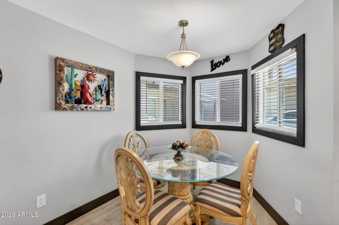 Real Estate Picture 17