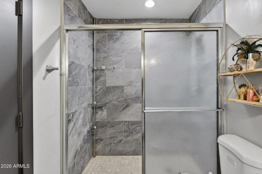 Real Estate Picture 23