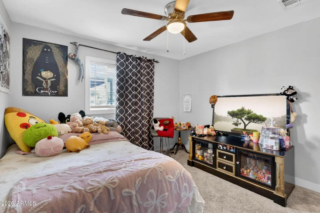 Real Estate Picture 27