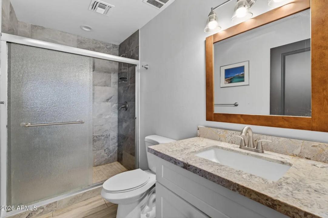 Real Estate Picture 28