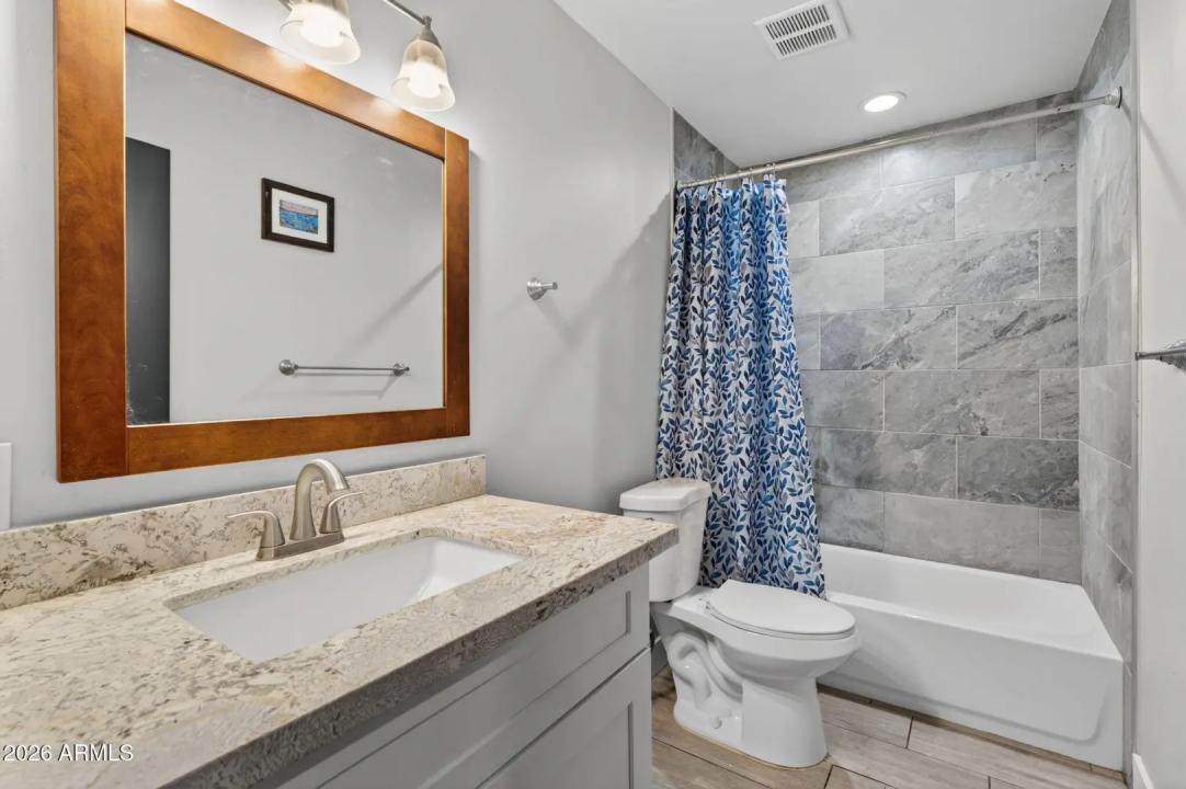 Real Estate Picture 29