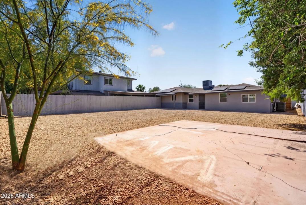 Real Estate Picture 33