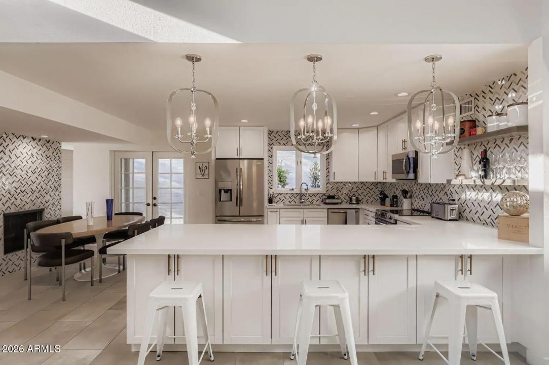 Real Estate Picture 10