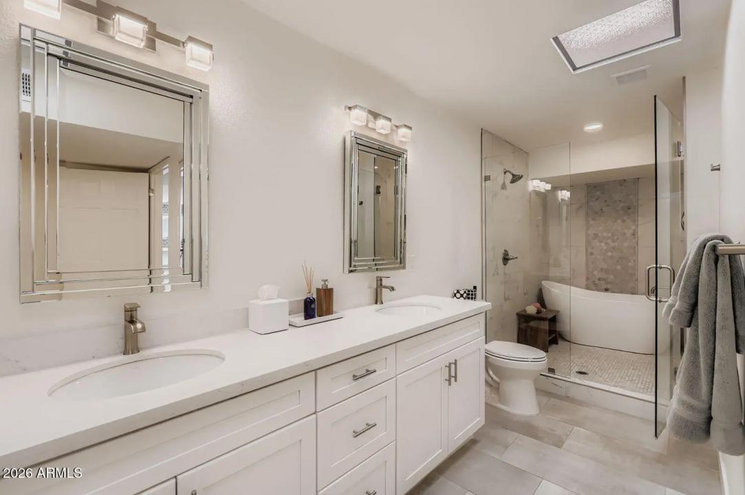 Real Estate Picture 18