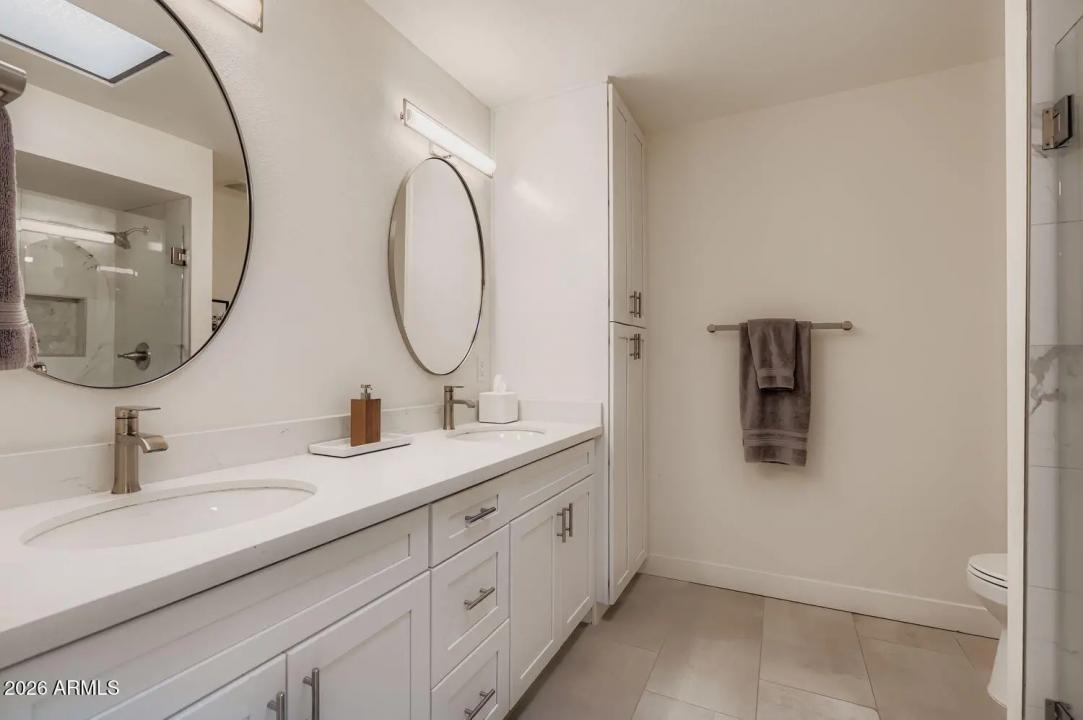 Real Estate Picture 22