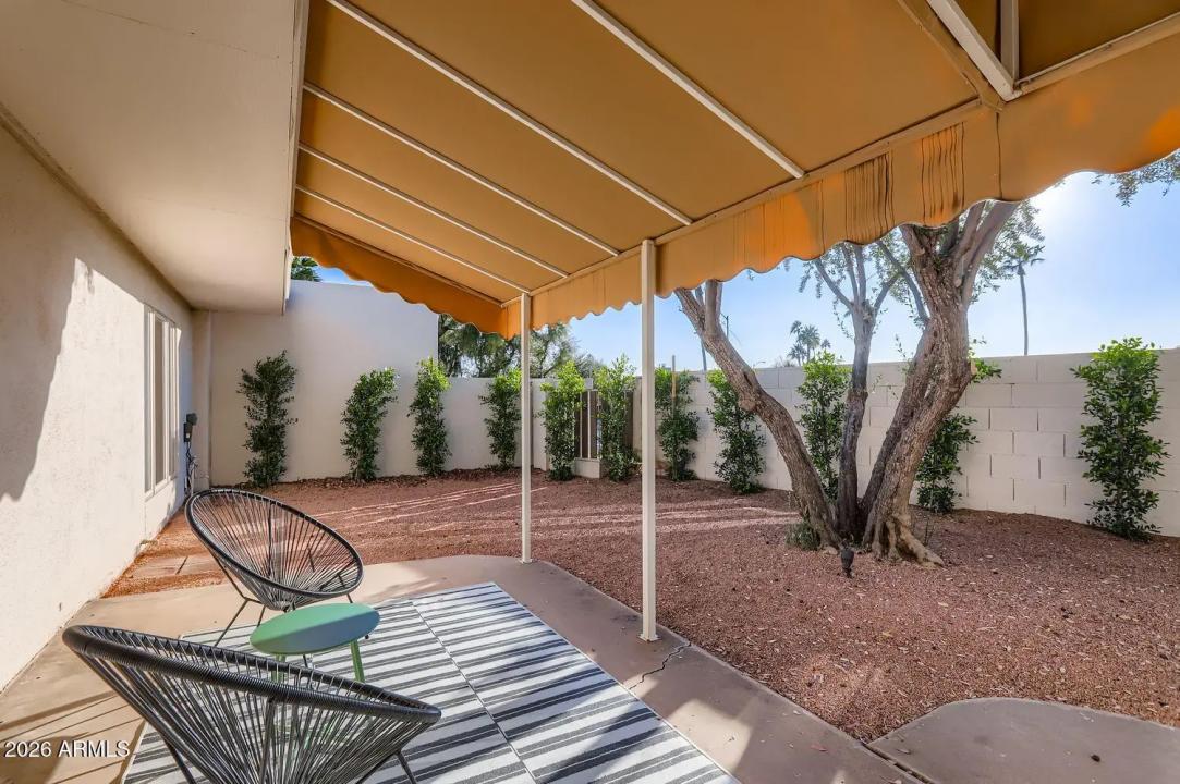 Real Estate Picture 24