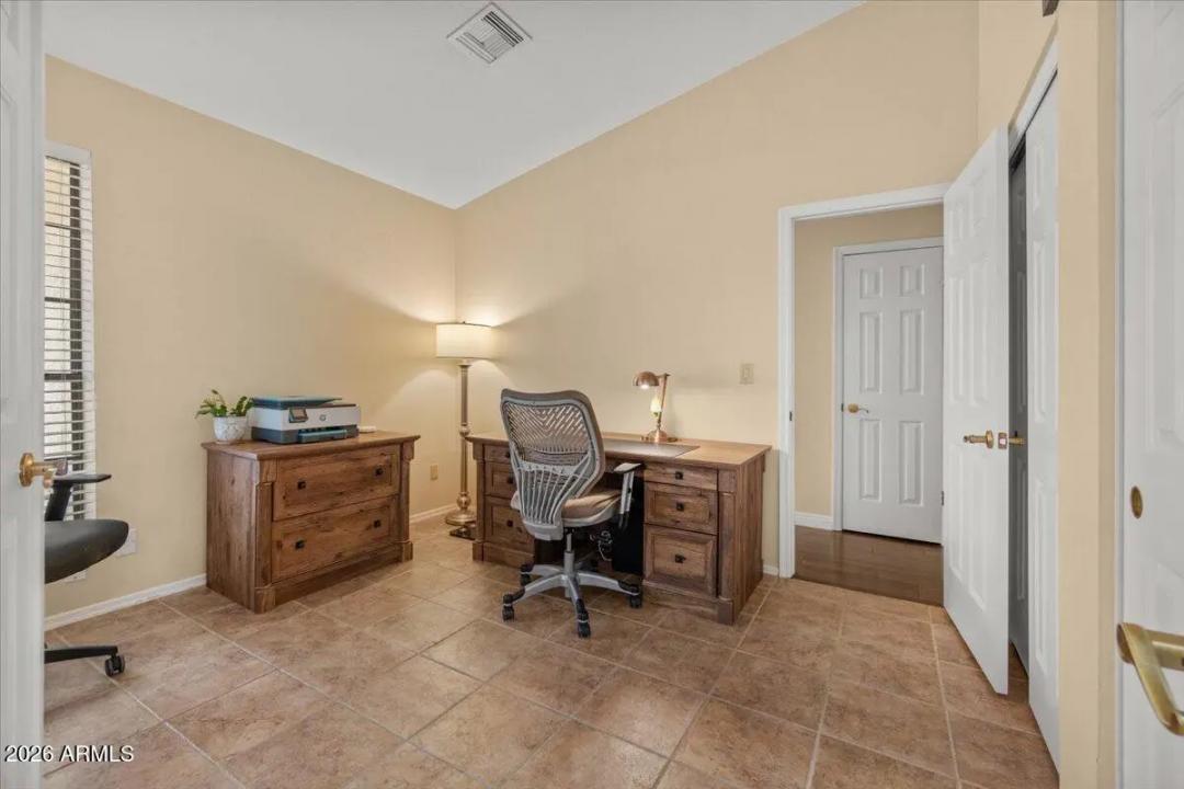 Real Estate Picture 33