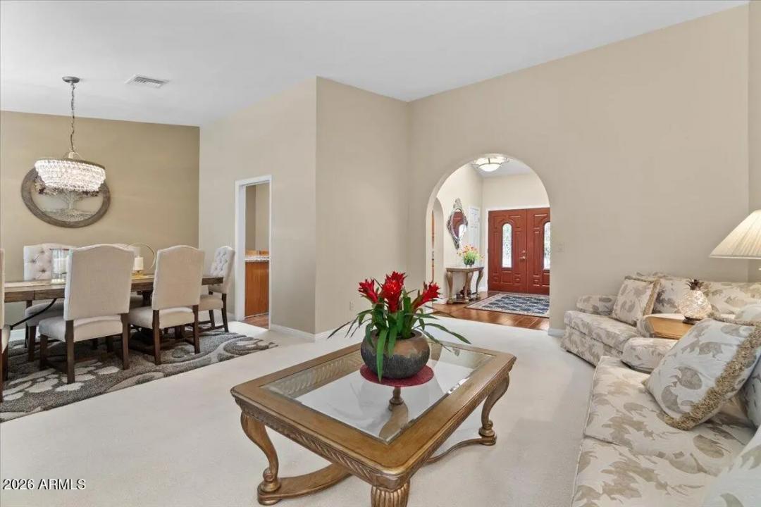 Real Estate Picture 9