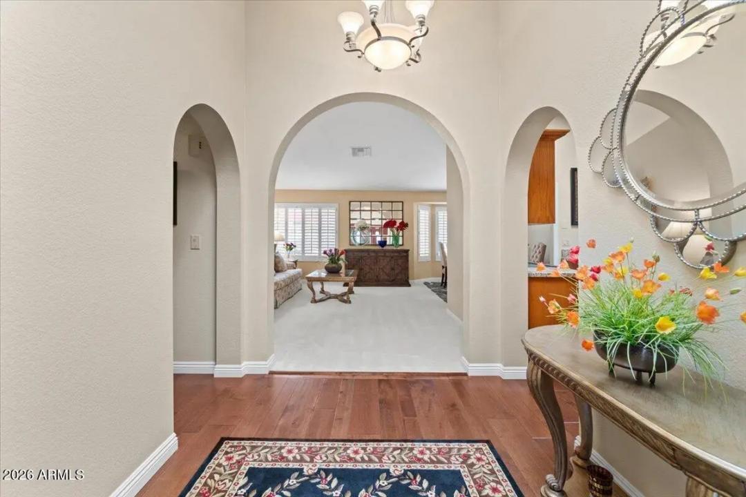 Real Estate Picture 7