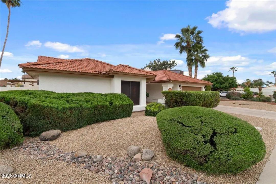 Real Estate Picture 4