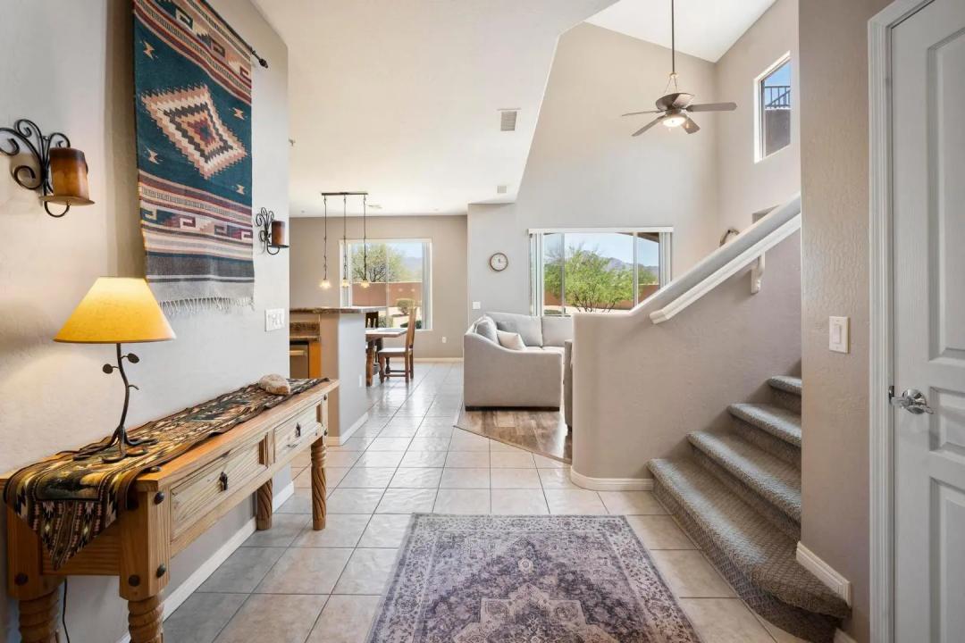 Real Estate Picture 3