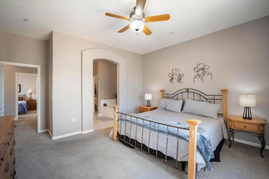 Real Estate Picture 6