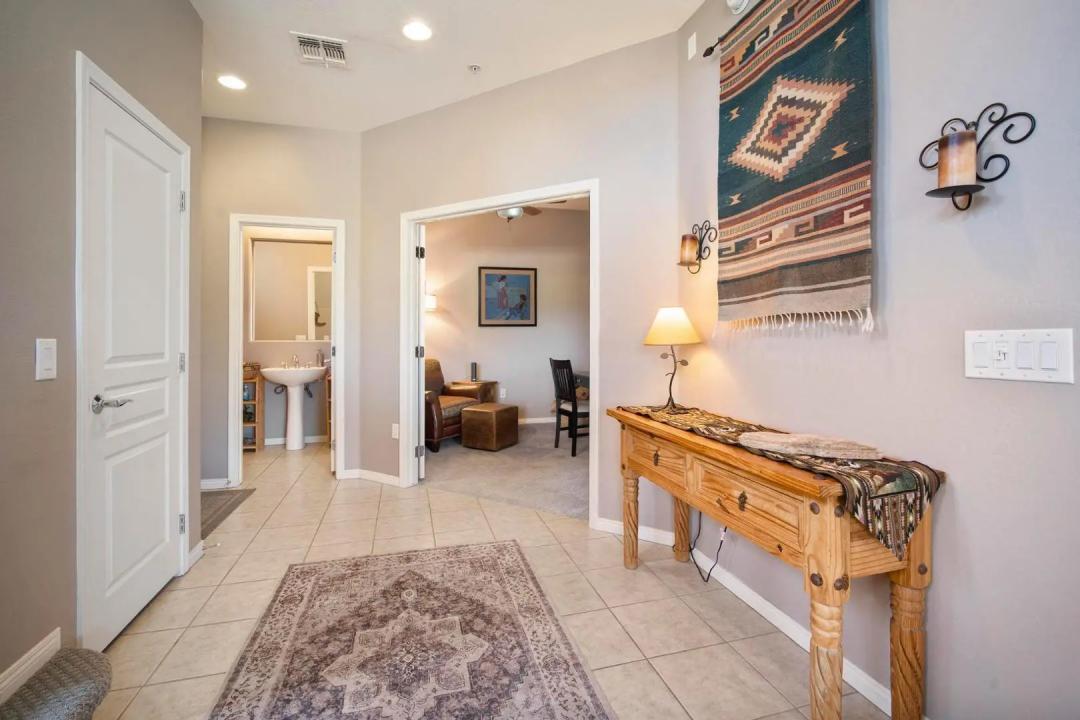 Real Estate Picture 15