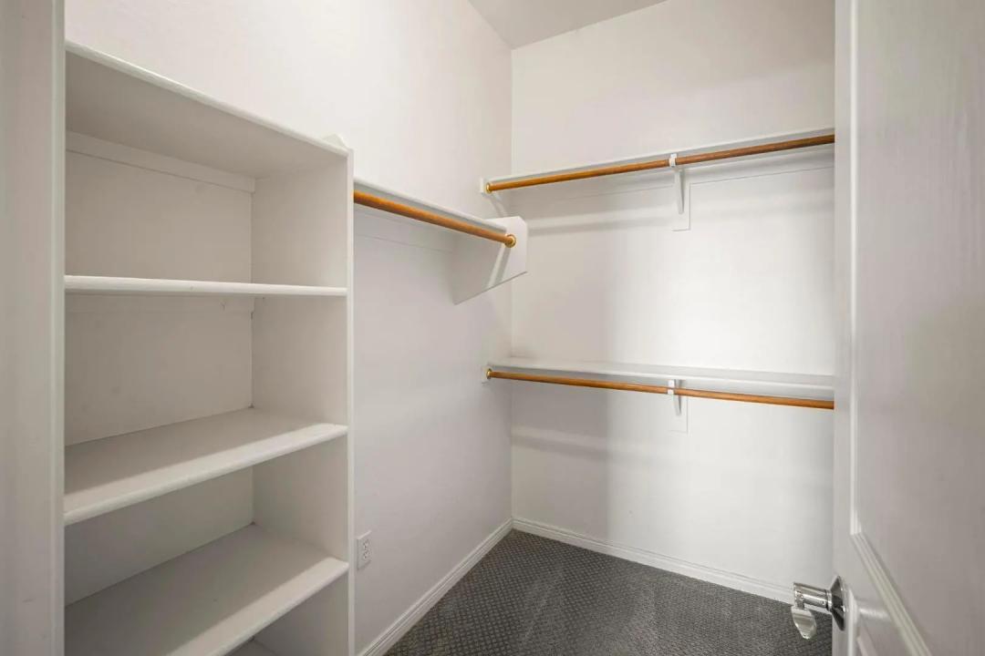 Real Estate Picture 29