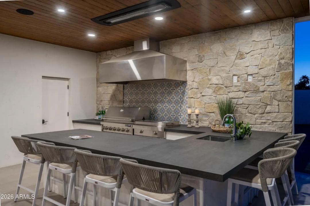 Real Estate Picture 43