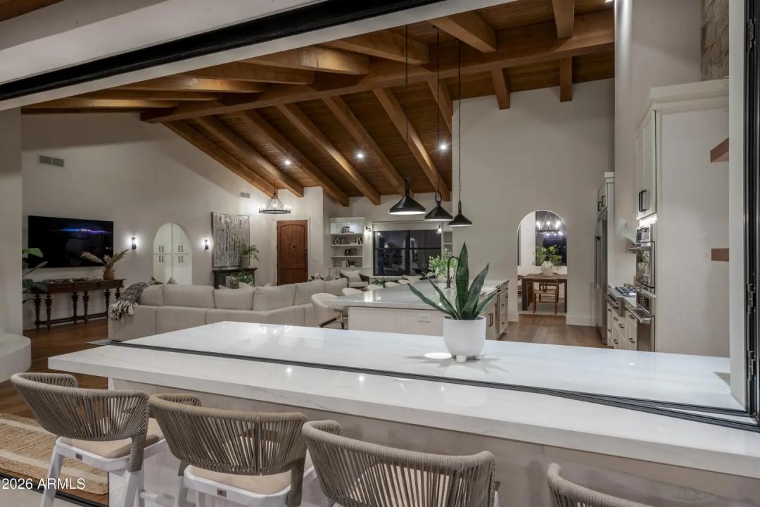 Real Estate Picture 16