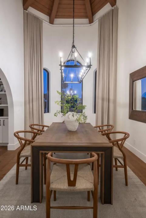 Real Estate Picture 10